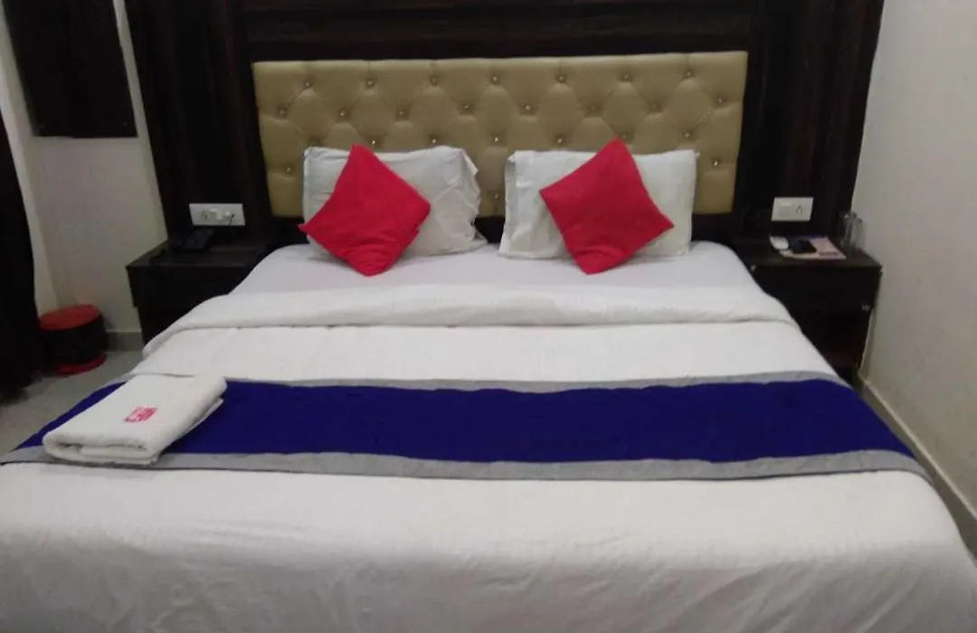 Hotel O Breeze Hotel-1