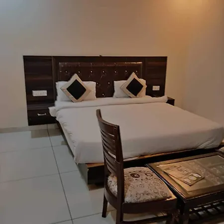 Hotel O Breeze Hotel-3